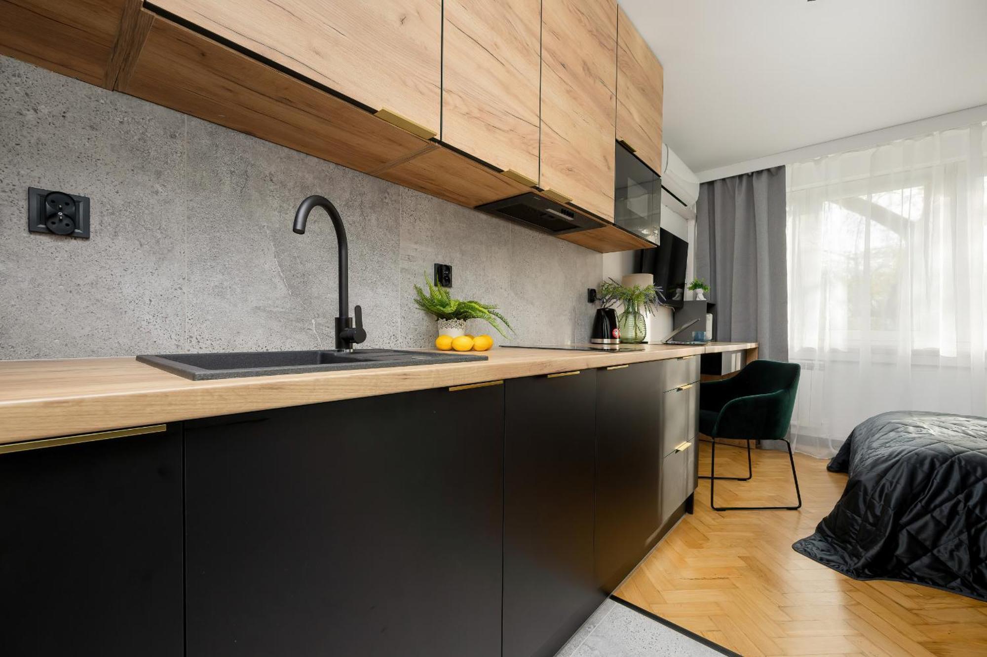 Modern Black & Wooden Apartment Warsaw Near The Airport By Noclegi Renters Kültér fotó